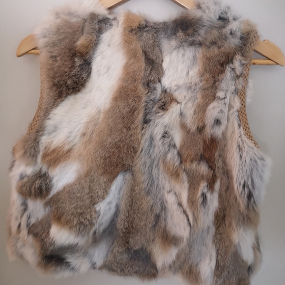 Sleeveless jacket (like new) - Picture 2 of 7